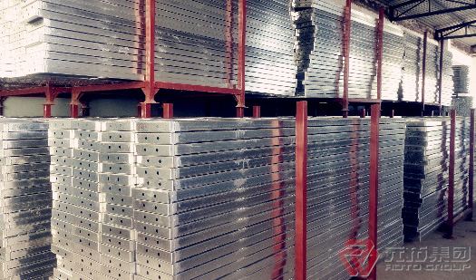 腳手架鋼跳板廠家直銷，全國鋼跳板領(lǐng)導(dǎo)品牌