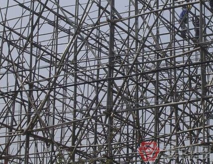 腳手架出口前景非?？捎^