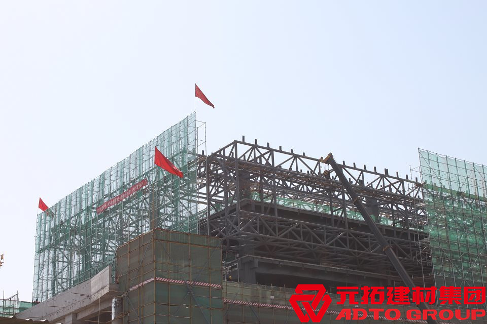 重慶盤(pán)扣式腳手架電話多少？盤(pán)扣式腳手架一個(gè)平方用的多少材料？