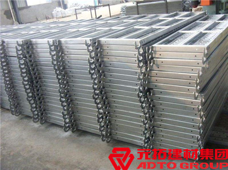 現(xiàn)在鋼跳板價(jià)格是多少？哪家價(jià)格比較低？